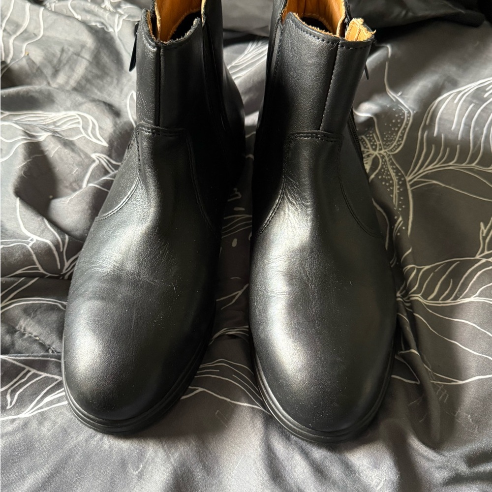 Xena Workwear Omega Woman’s Steel toe Workboots